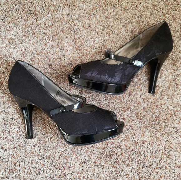 Apt. 9 Shoes - APT. 9 Shelbee Black Lace Peep Toe Heels